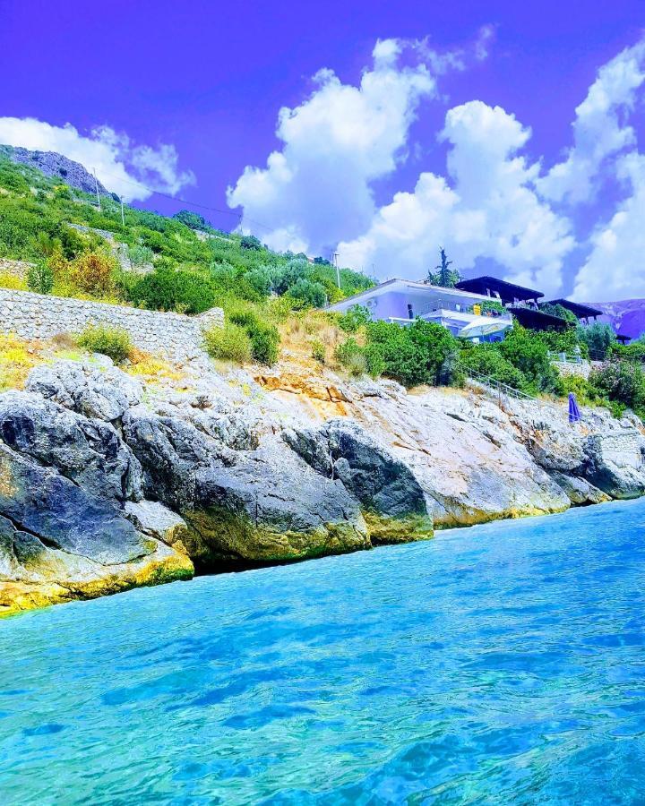 Villa Lori Qeparo Exteriör bild